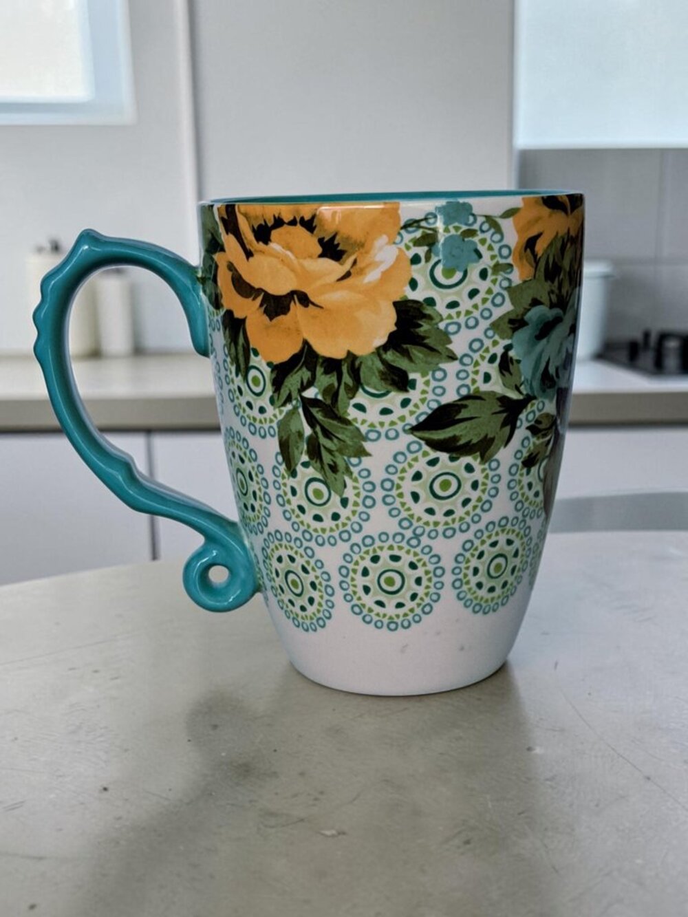 The Pioneer Woman Junbo Latte cup Rose Shadow Linen and Teal beautiful condition